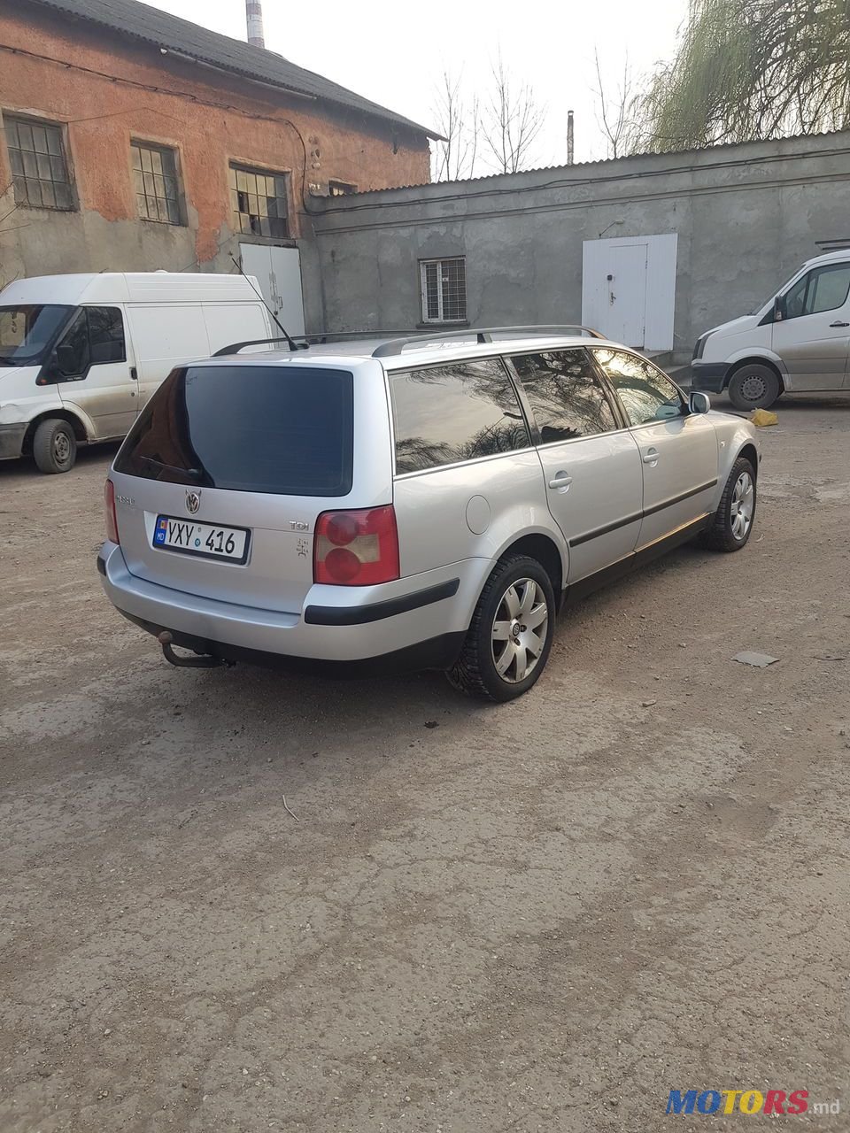 2004' Volkswagen Passat photo #3