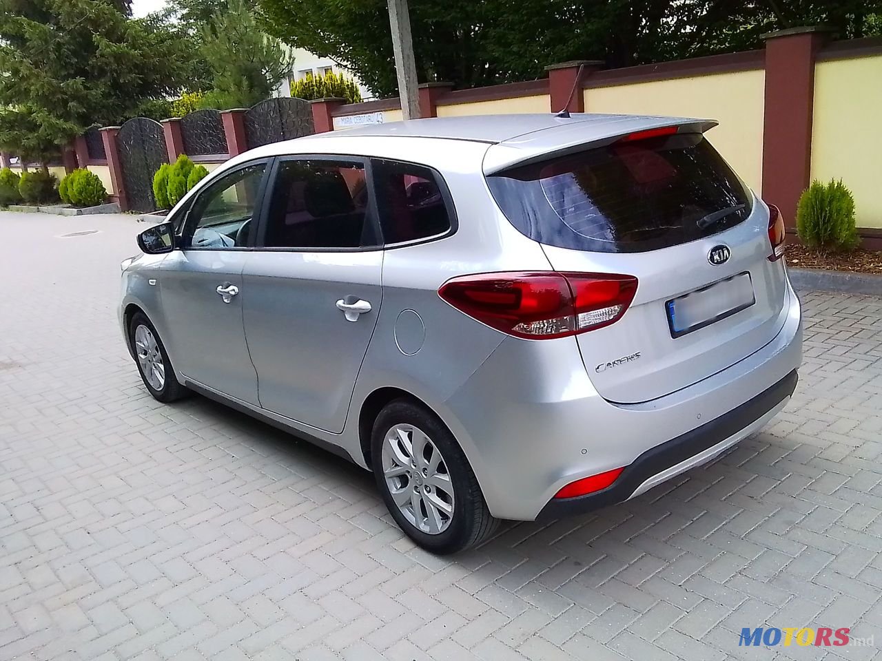 2016' Kia Carens photo #3