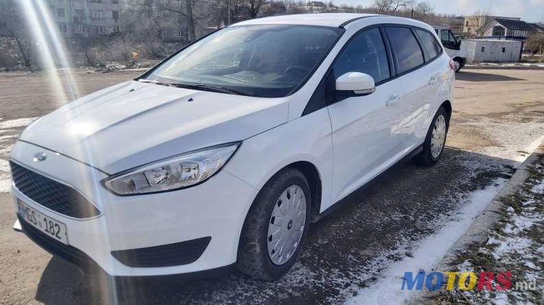 2016' Ford Focus photo #5