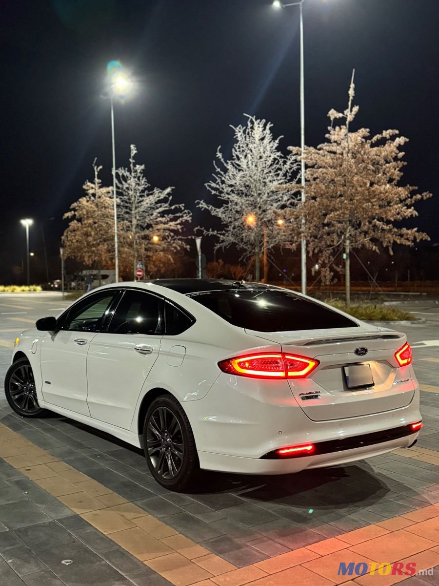 2013' Ford Fusion photo #5