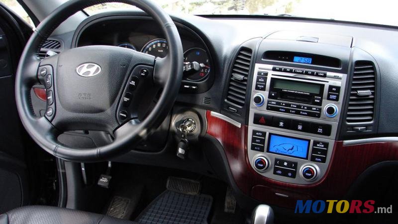 2007' Hyundai Santa Fe photo #3