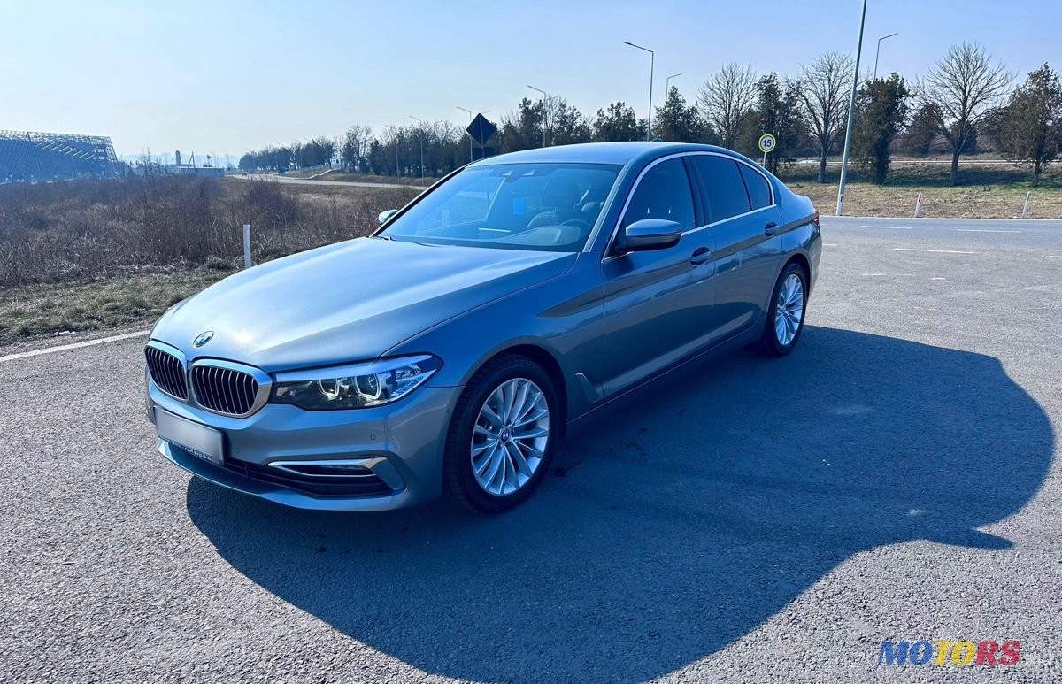 2018' BMW 5 Series photo #1