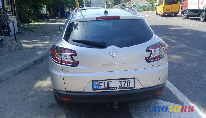 2011' Renault Megane photo #3