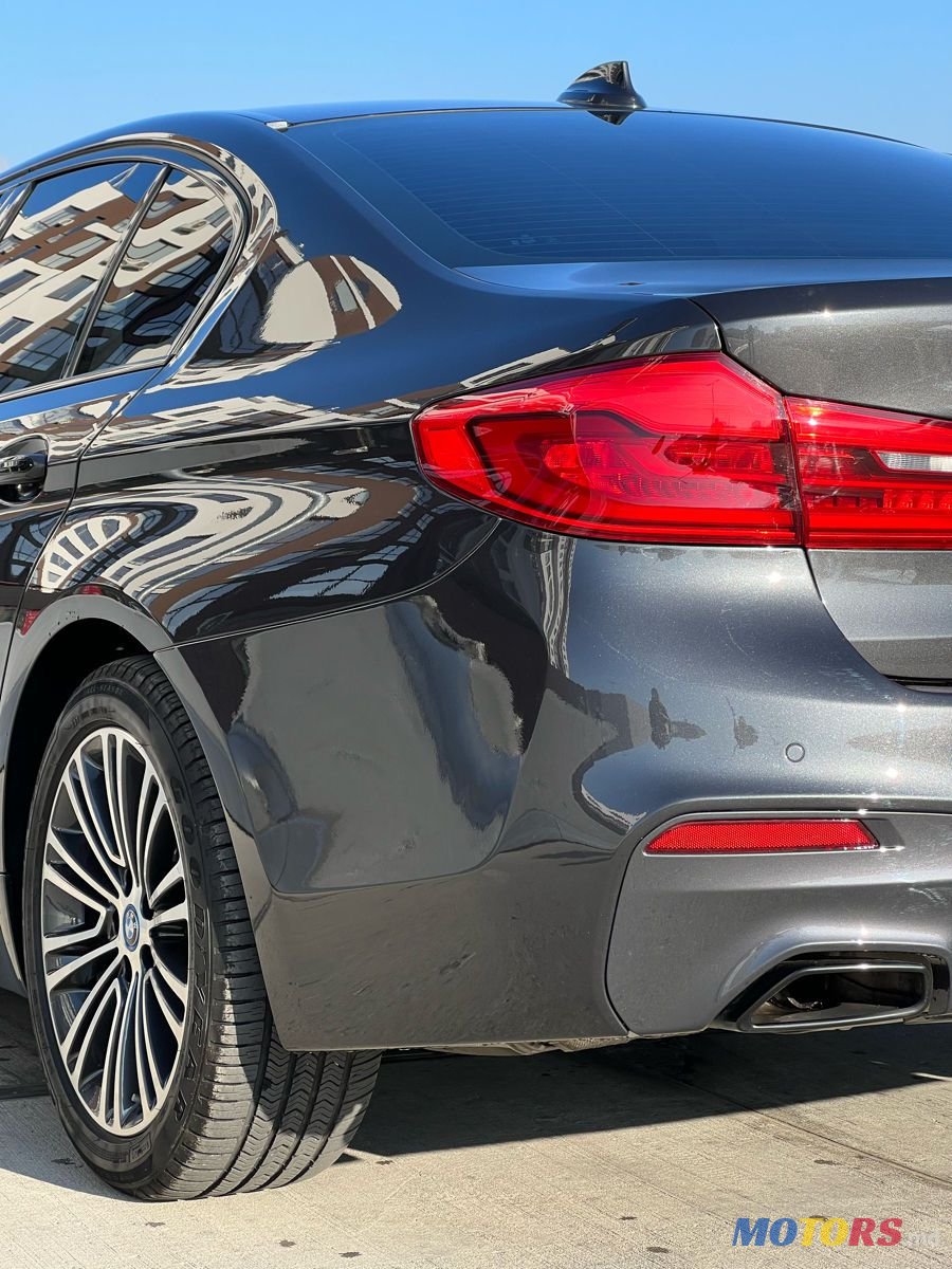 2018' BMW 5 Series photo #5