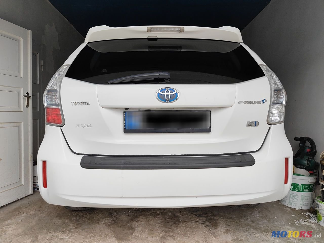 2013' Toyota Prius + photo #1