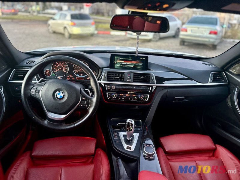 2016' BMW 3 Series photo #3