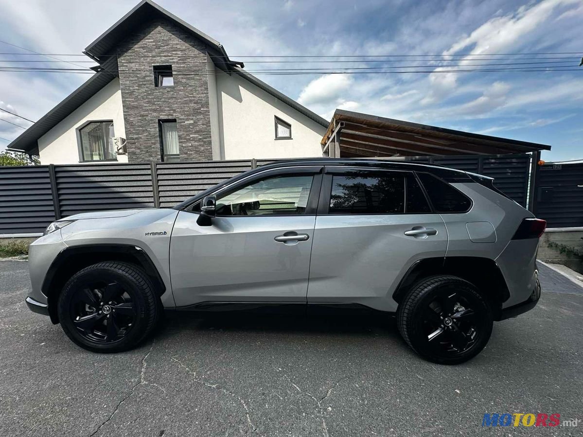 2019' Toyota RAV4 photo #6