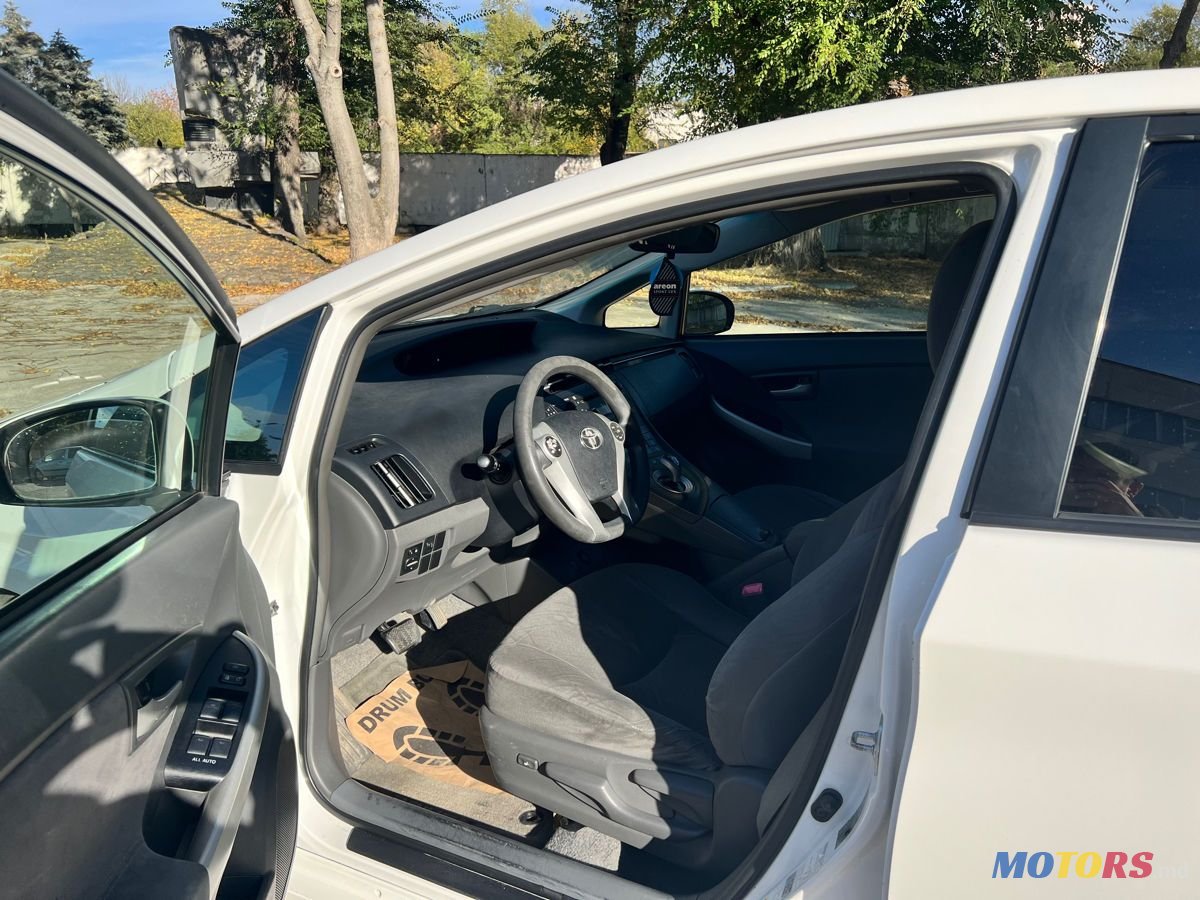 2009' Toyota Prius photo #5