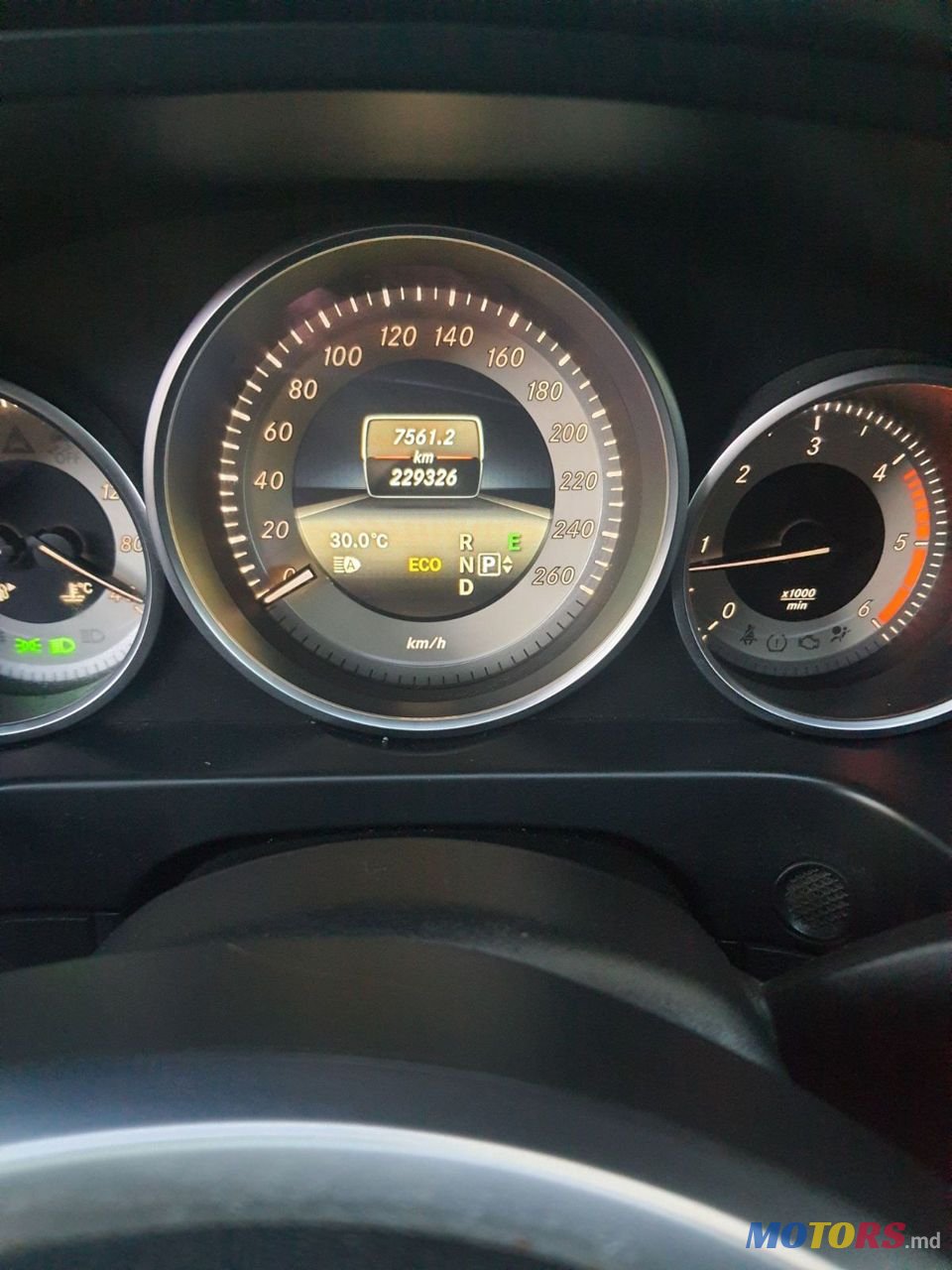 2014' Mercedes-Benz E-Class photo #4