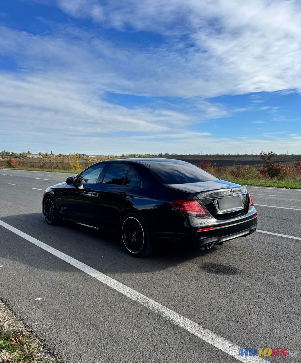2017' Mercedes-Benz E-Class photo #4