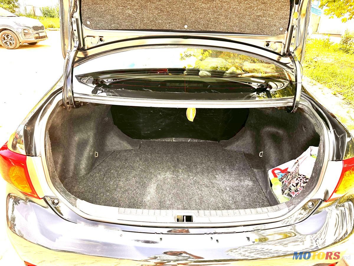 2008' Toyota Corolla photo #6