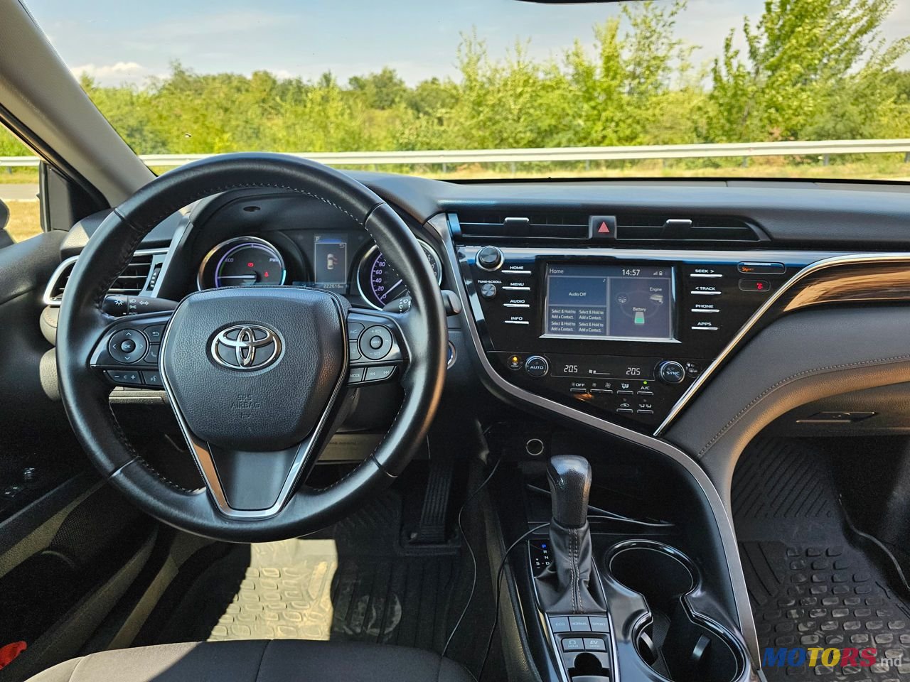 2018' Toyota Camry photo #4