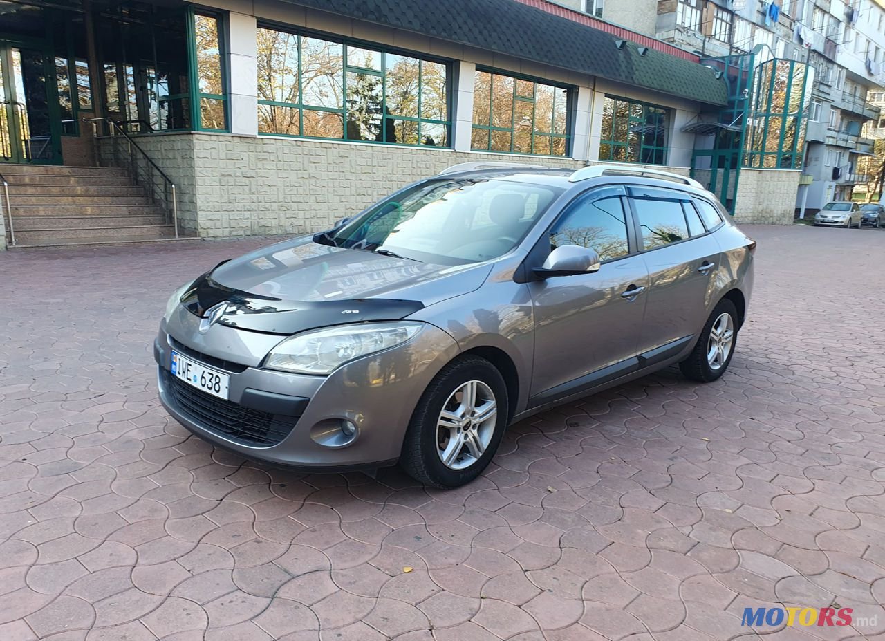 2010' Renault Megane photo #3