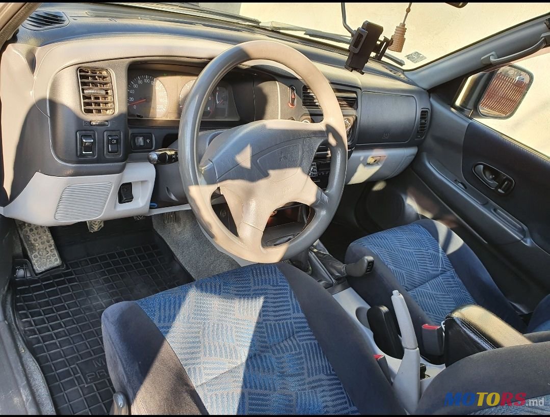 2000' Mitsubishi Pajero Sport photo #5