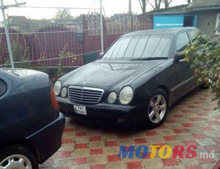 2001' Mercedes-Benz E photo #6