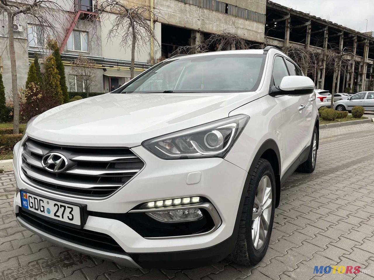 2016' Hyundai Santa Fe photo #1