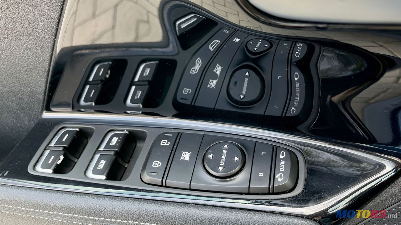 2017' Kia Niro photo #4