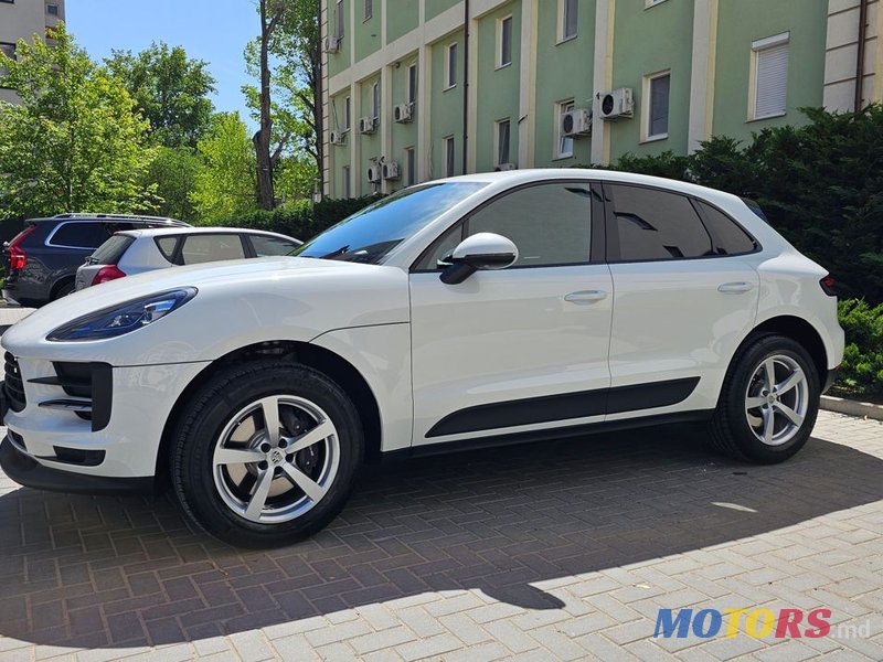 2021' Porsche Macan photo #1