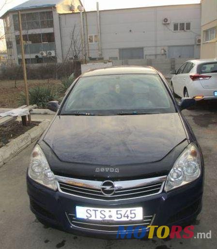 2008' Opel Astra photo #1