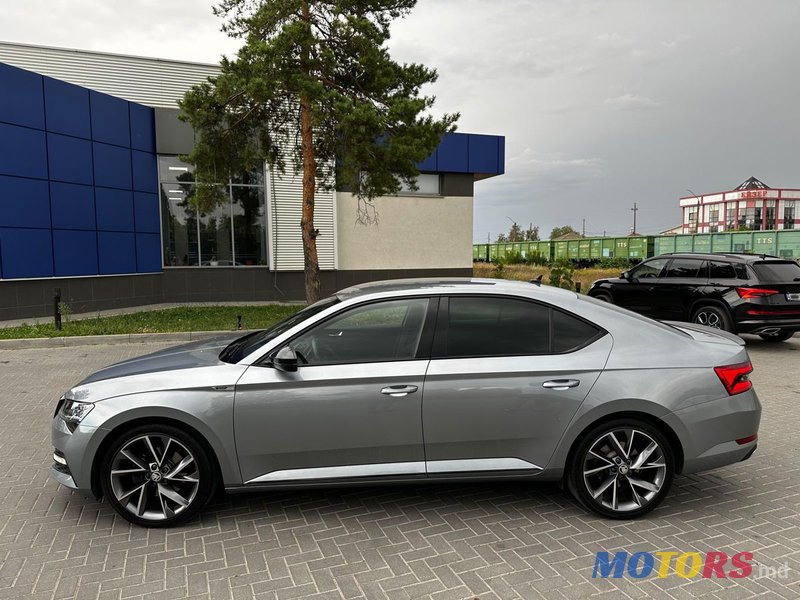 2020' Skoda Superb photo #4