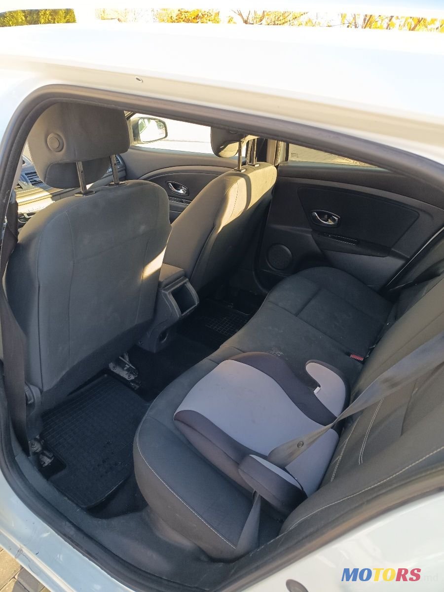 2014' Renault Megane photo #5