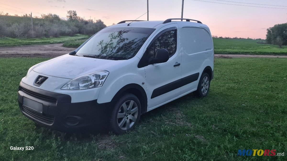 2010' Peugeot Partner photo #1