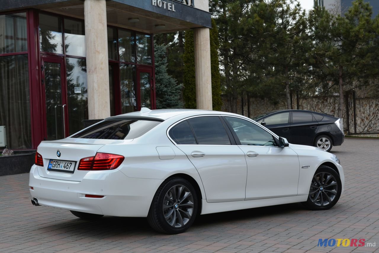 2014' BMW 5 Series photo #2