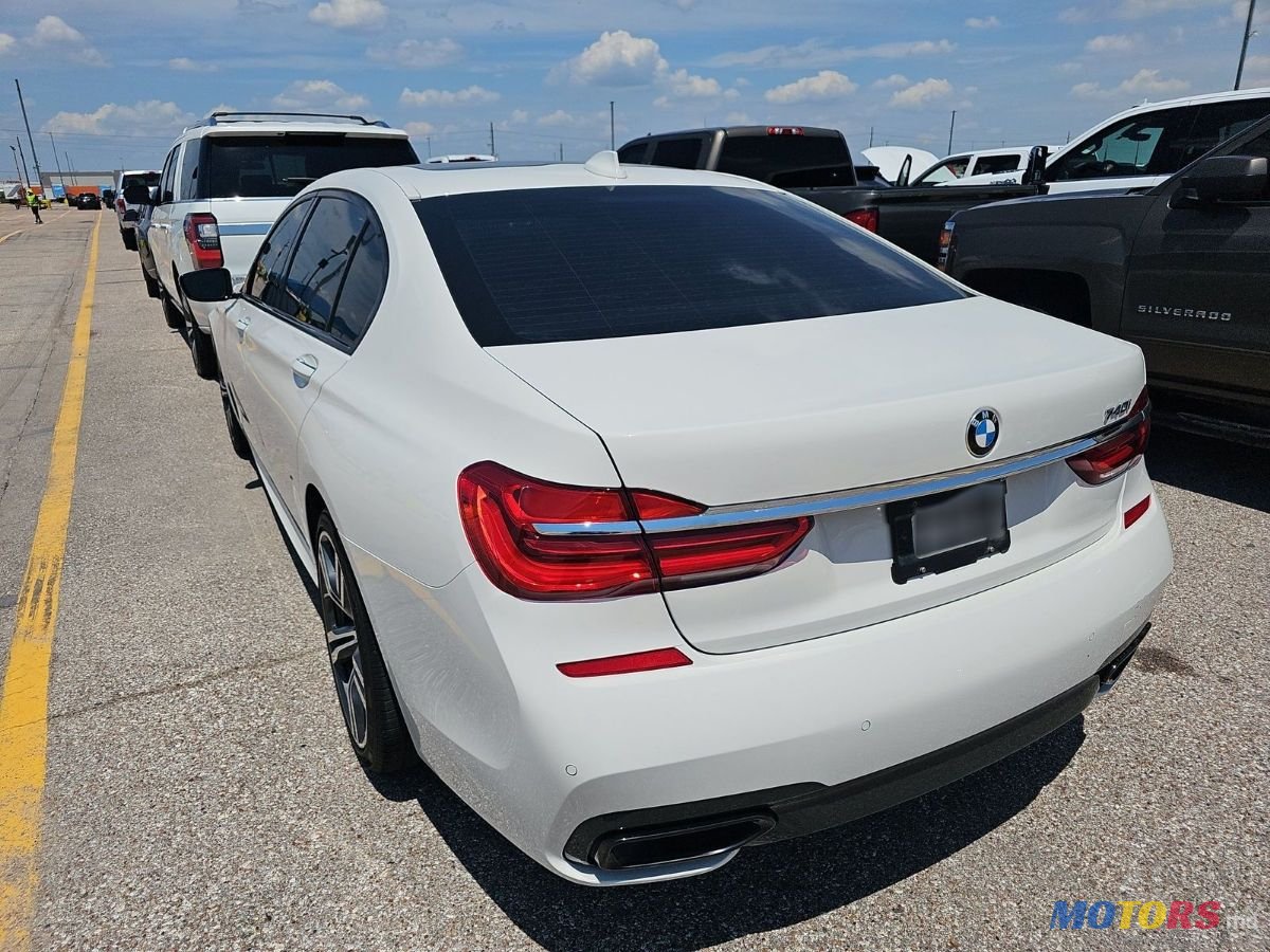 2018' BMW 7 Series photo #5