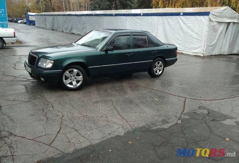 1995' Mercedes-Benz 124 photo #1