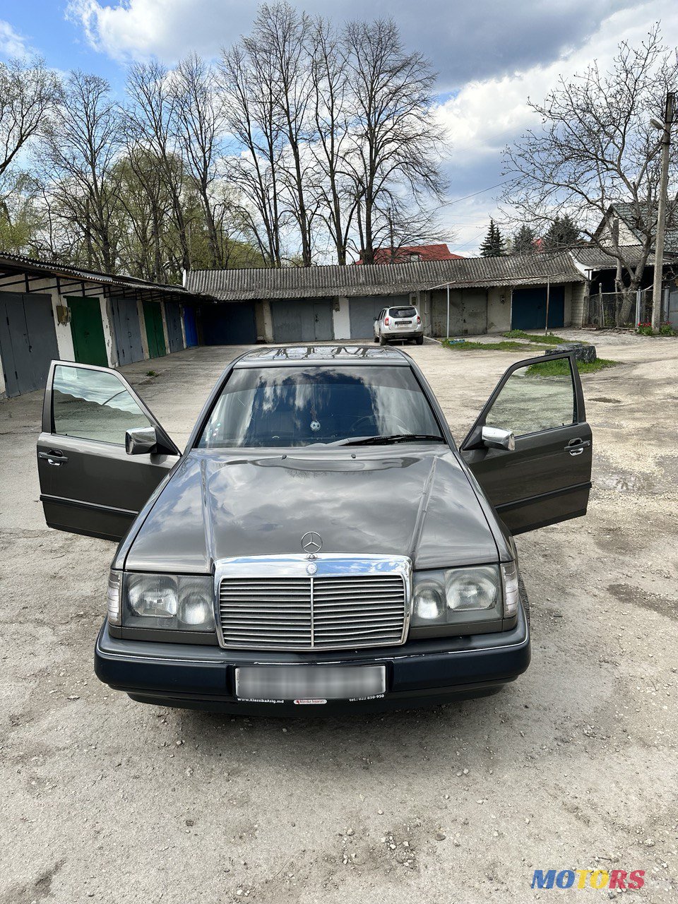 1991' Mercedes-Benz 230E photo #1