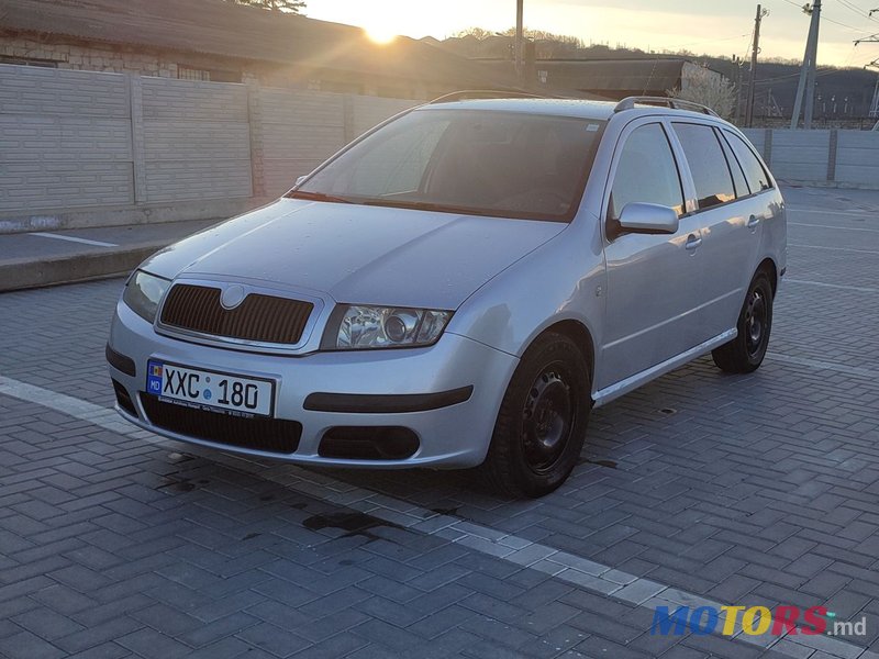 2006' Skoda Fabia photo #3