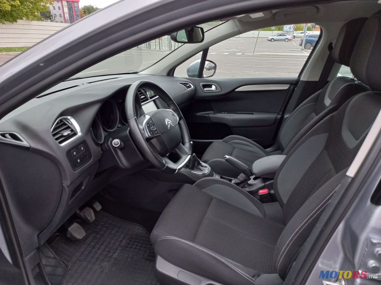 2016' Citroen C4 photo #6