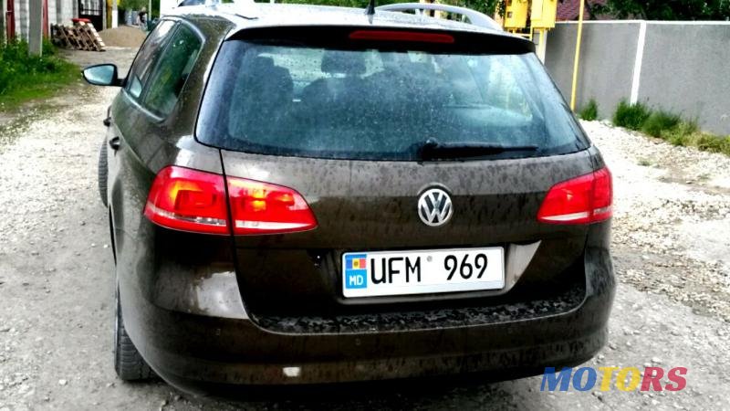 2013' Volkswagen Passat photo #5