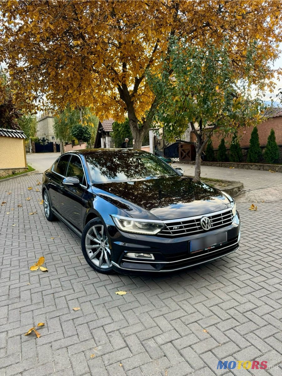 2017' Volkswagen Passat photo #1