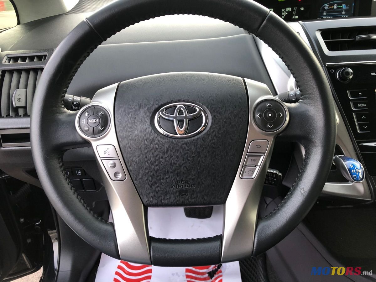 2020' Toyota Prius + photo #5