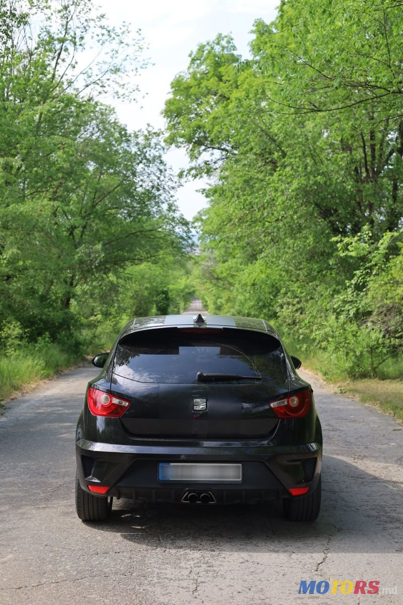 2012' SEAT Ibiza photo #2