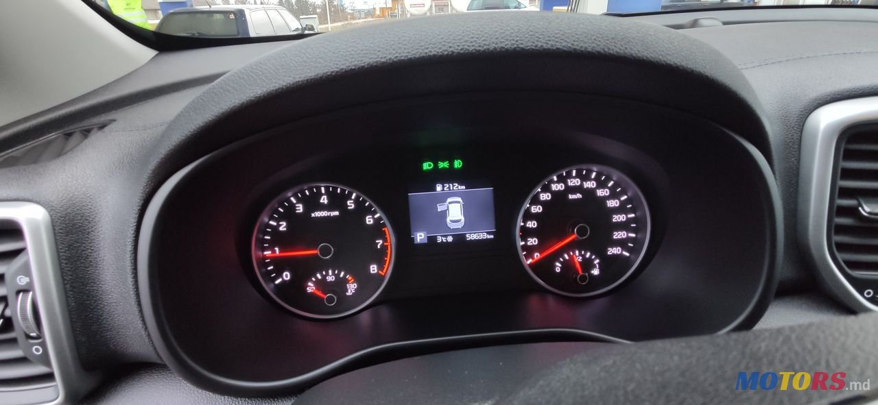 2020' Kia Sportage photo #6