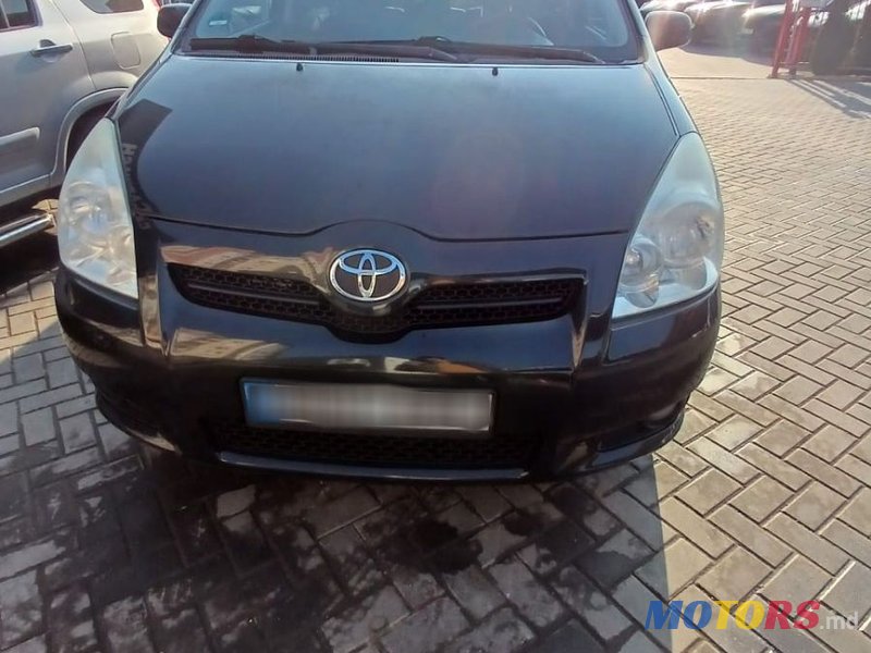 2008' Toyota Corolla Verso photo #3