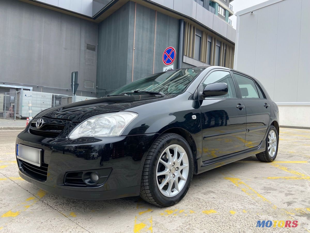 2007' Toyota Corolla photo #2