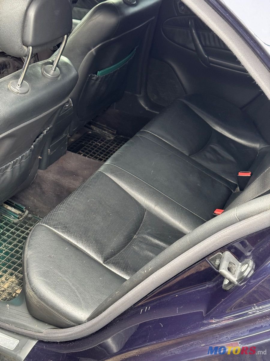 2000' Mercedes-Benz C-Class photo #2