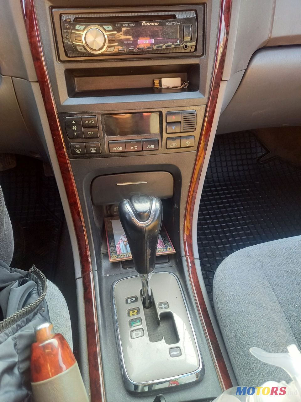 2006' Kia Magentis photo #2