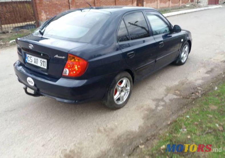 2004' Hyundai Accent photo #1