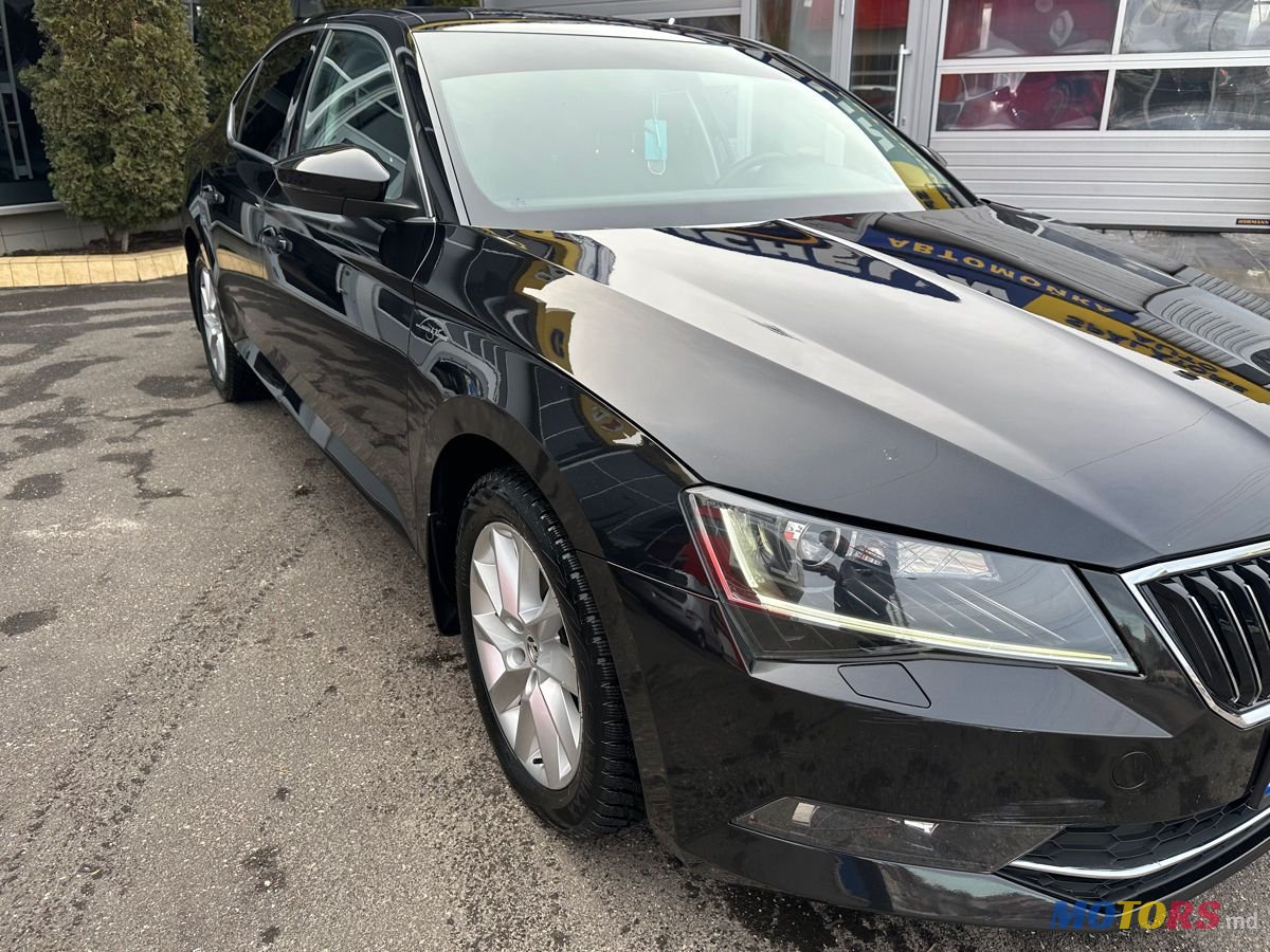 2017' Skoda Superb photo #3