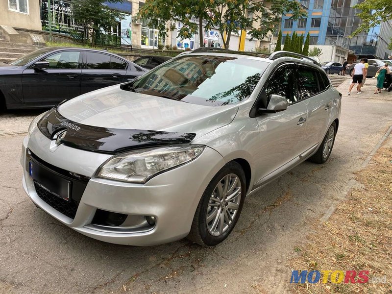 2012' Renault Megane photo #1