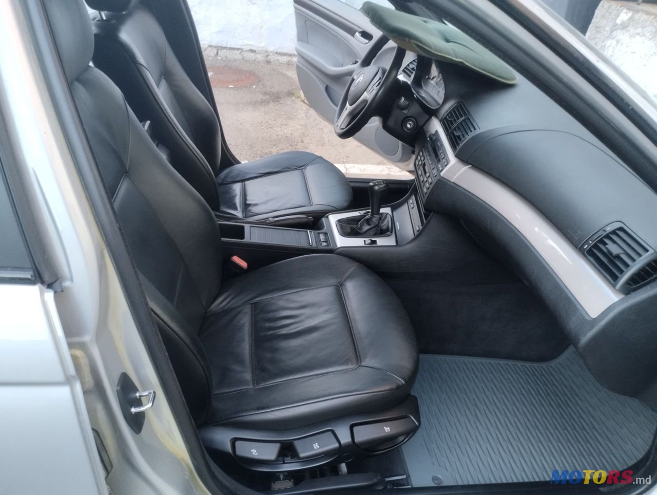 2005' BMW 3 Series photo #2