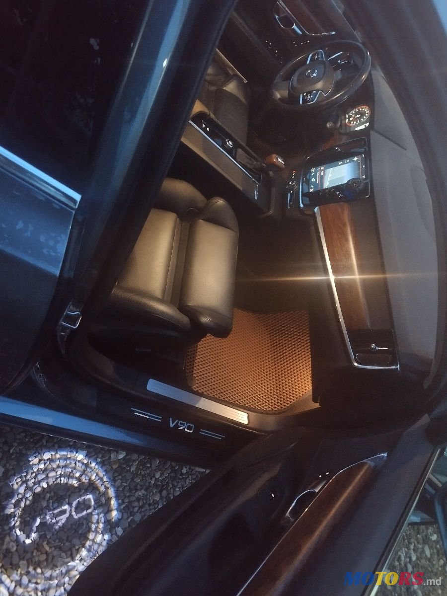 2018' Volvo V90 photo #5