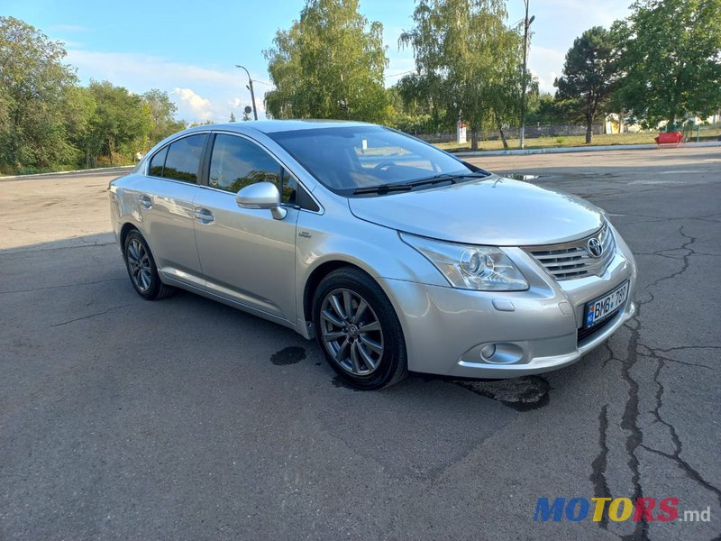 2009' Toyota Avensis photo #2