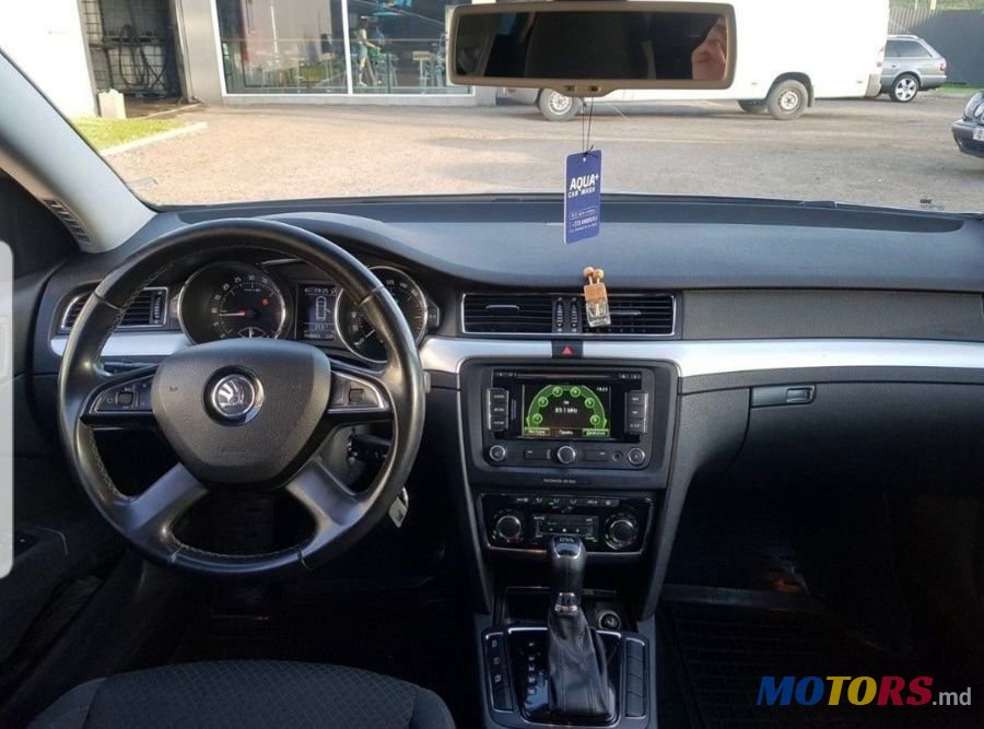 2014' Skoda Superb photo #3
