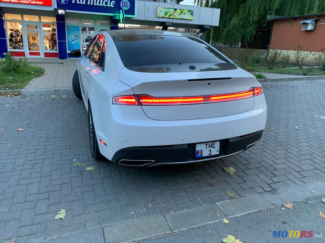 2018' Lincoln MKZ photo #2