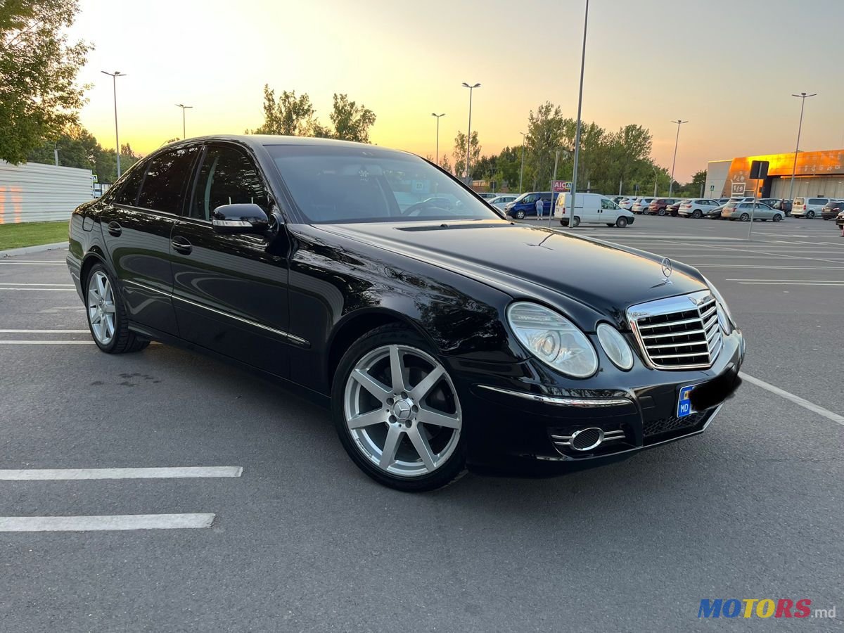 2009' Mercedes-Benz E Класс photo #2